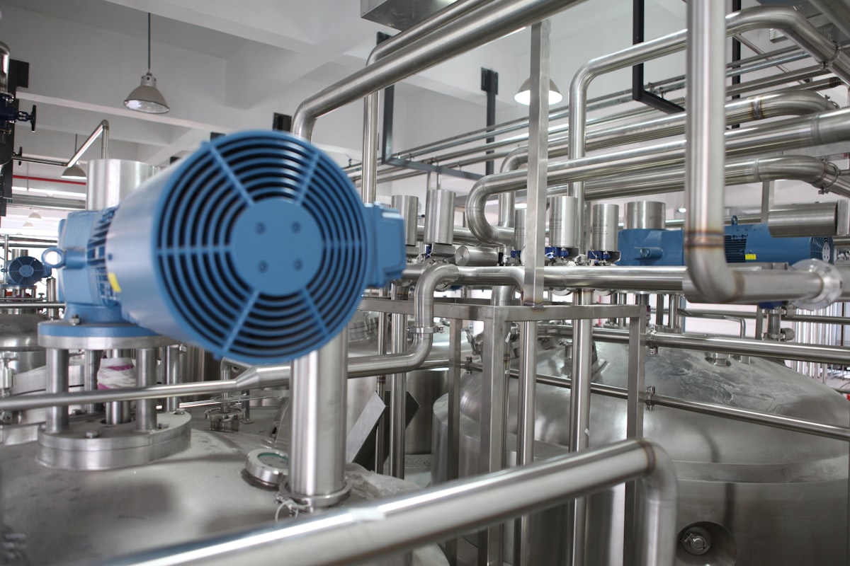 Industrial warehouses and productive spaces